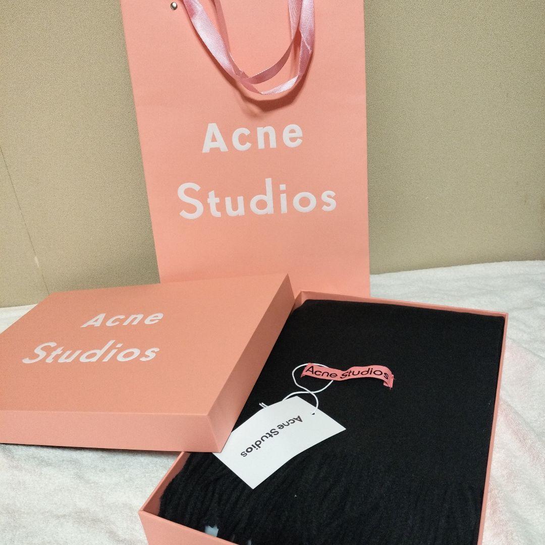 ブラック　男女兼用　Acne Studios 　マフラー フリンジスカーフ