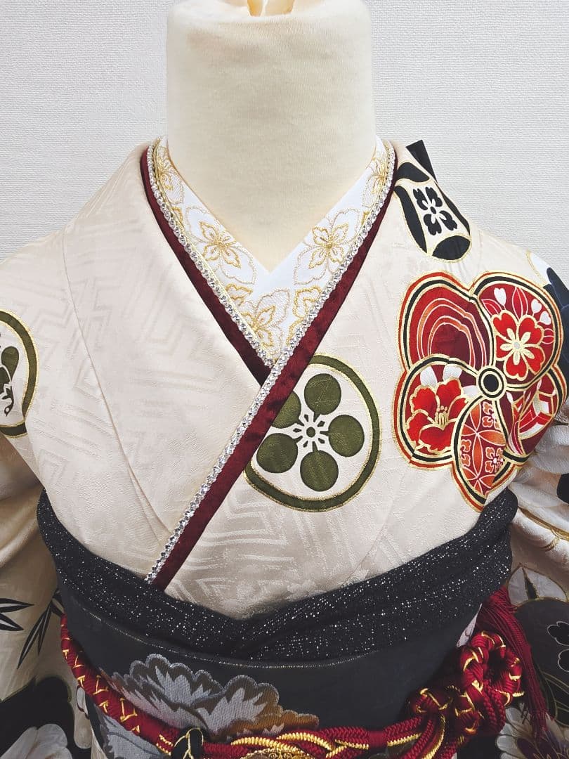 【145~159センチぐらいの方が適応サイズ】振袖フルセット　玉城ティナ