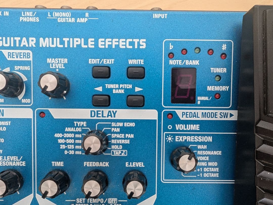 【どんくん】BOSS ME-50 ギターエフェクター（ケースおまけ）