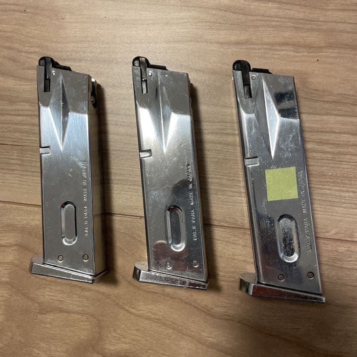 東京マルイ　M92F クロームステンレス　2丁