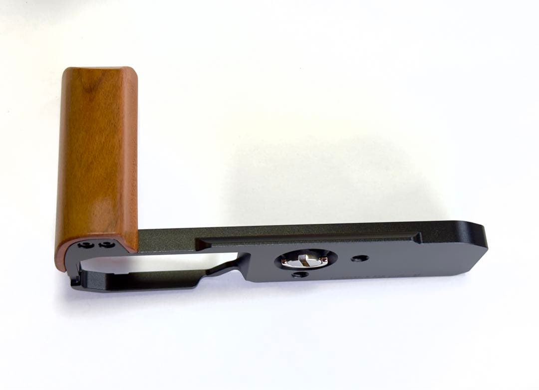 新品 Nikon ニコン ZF zf用ハンドグリップ