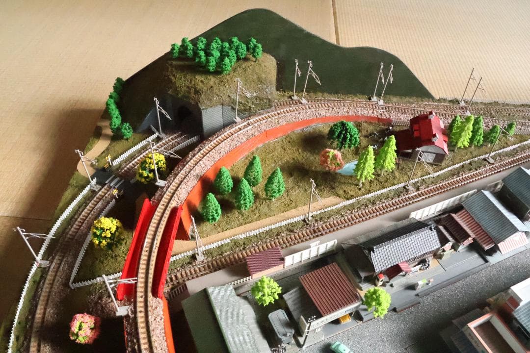 Nゲージ自作ジオラマ　トミックス線路　田舎の駅、風景　複線走行可