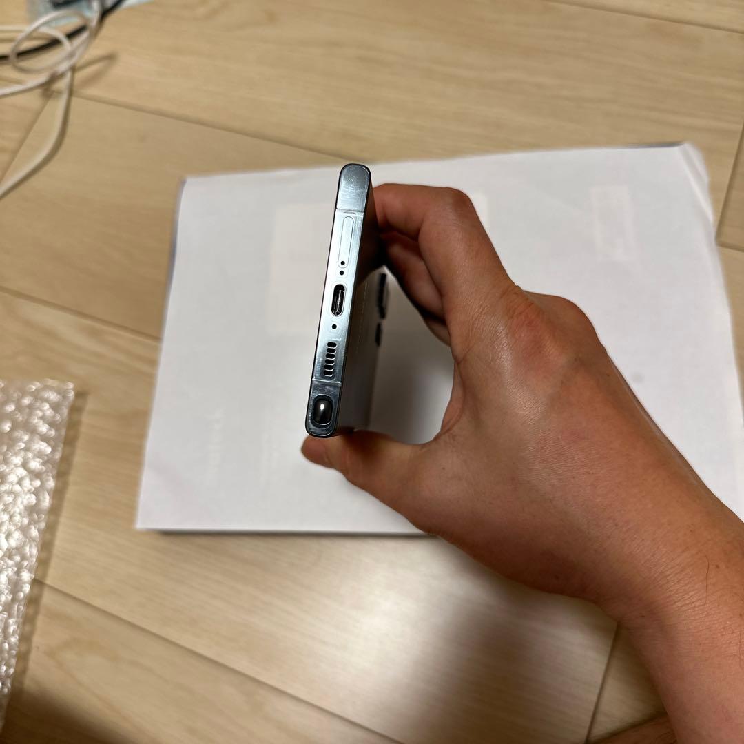 Samsung Galaxy S23 Ultra 本体SIMフリー