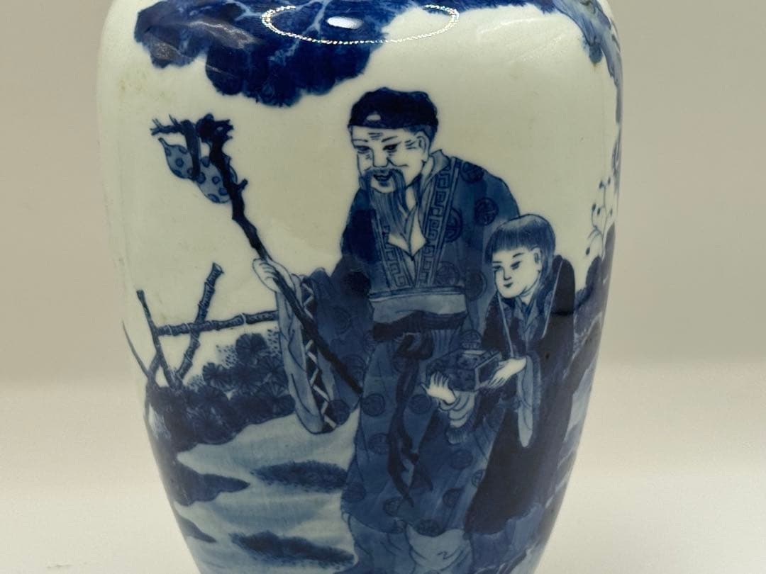 中国　染付　人物紋瓶　大清康熙年製銘　送料込み250813