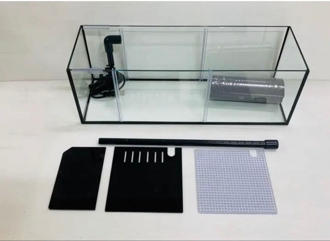 特注600×200×200　2室水槽　水中ポンプ付