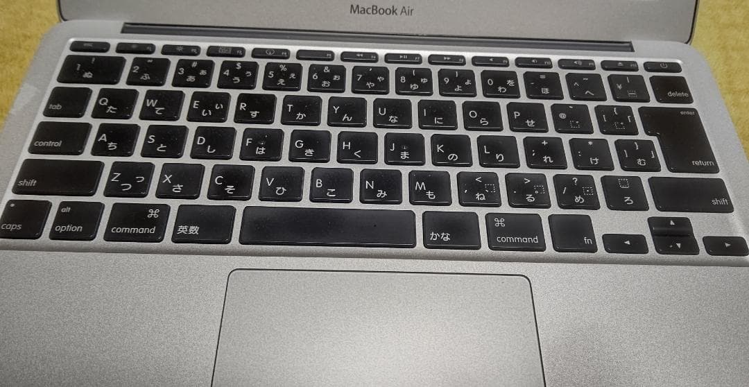 MacBook本体 Macbook AIR 11inch Iate