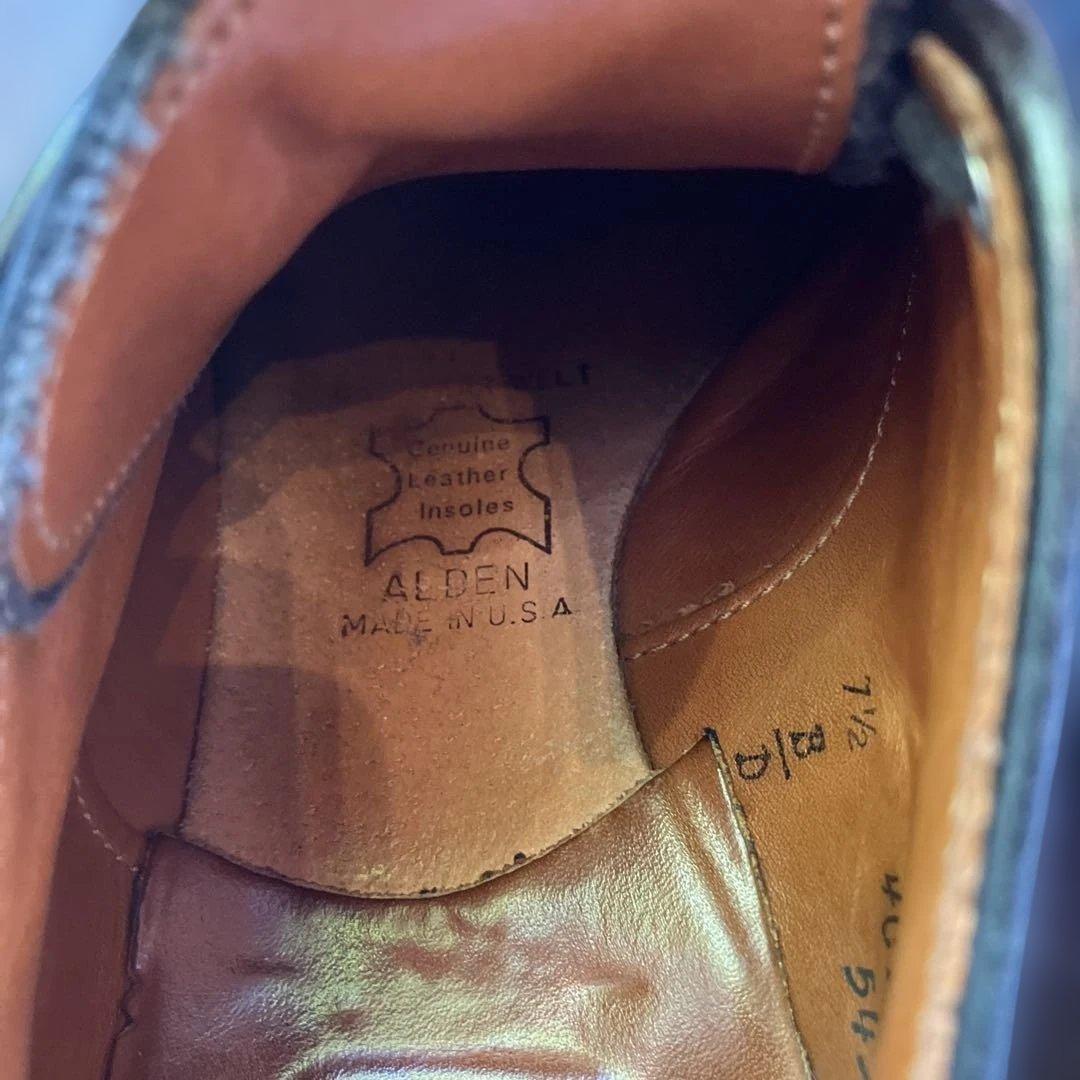 本革インソールのALDEN製ドレススウェードシューズ
