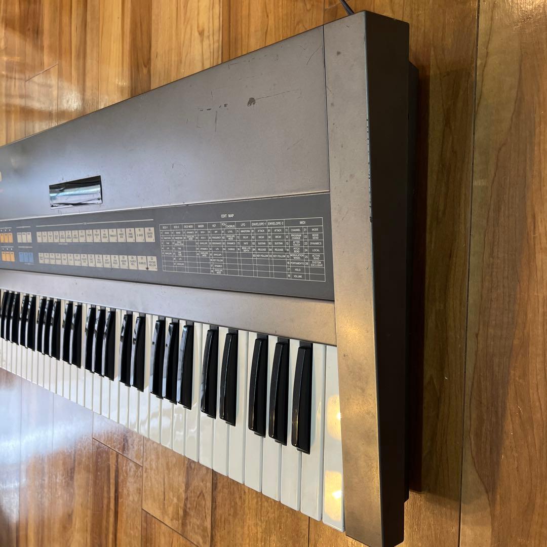 Roland JX-8P アナログシンセサイザー（ケース付き）