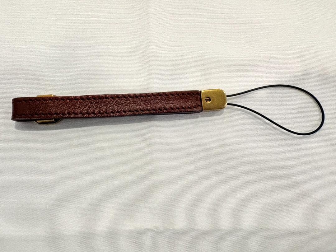 【美品】GUCCI グッチ 携帯ストラップ レザー製