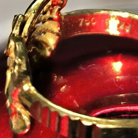 新品近い18K ゴールド リボン型リング素敵なデザイン指輪，一度だけ使いまして。