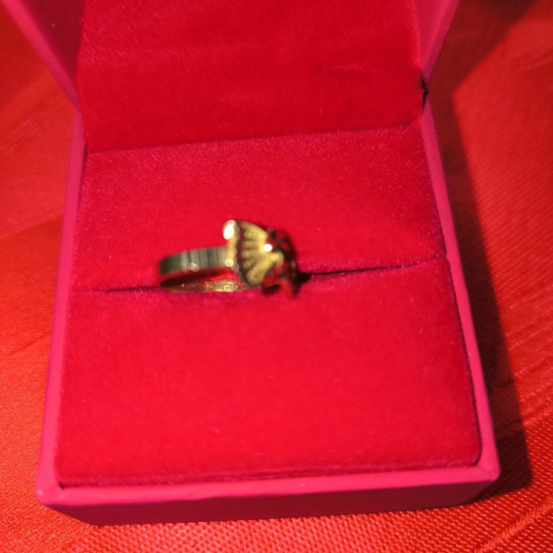 新品近い18K ゴールド リボン型リング素敵なデザイン指輪，一度だけ使いまして。