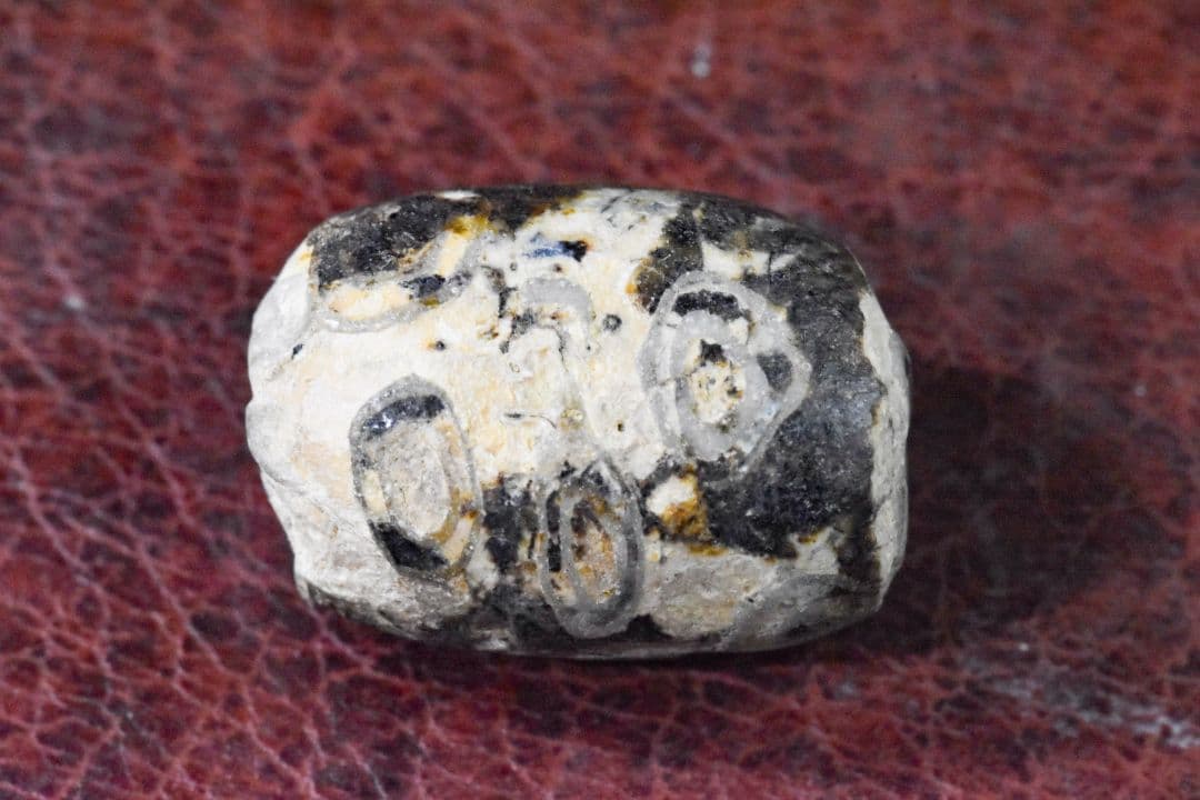 紀元前後 アフガニスタン出土 古代多眼アイビーズ