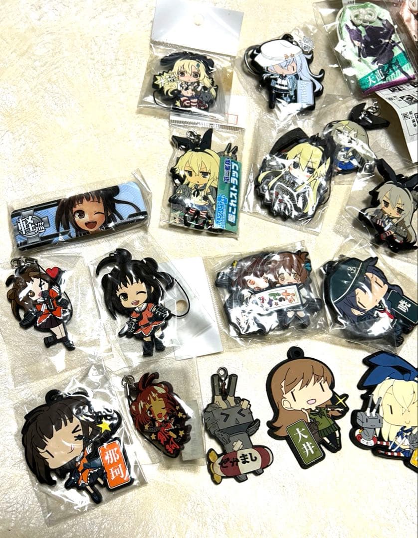 新品27点　艦コレセット　お守り、シール、缶バッジ、ストラップなど多数