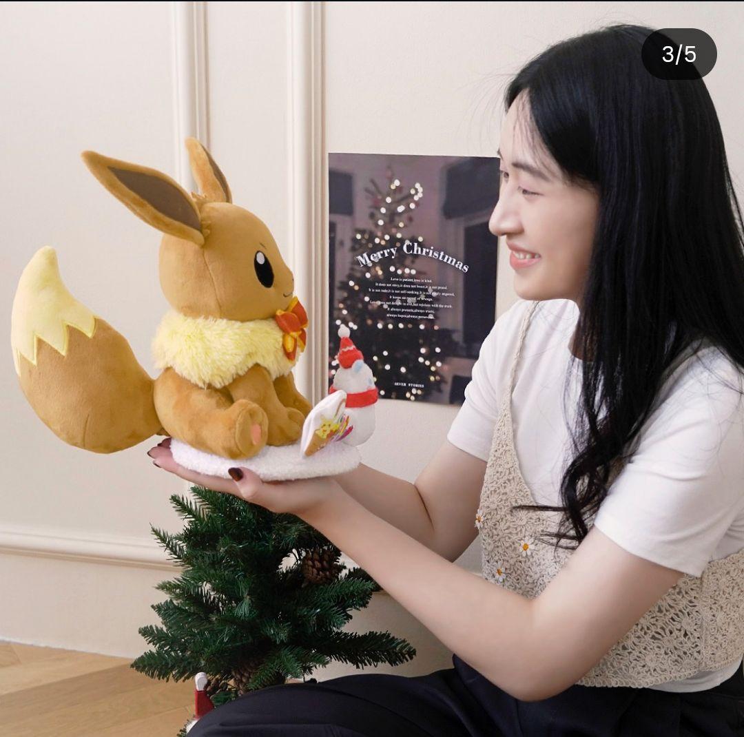 1/21まで値下げ　台湾　イーブイ　ピカチュウゆきたるま　クリスマスぬいぐるみ