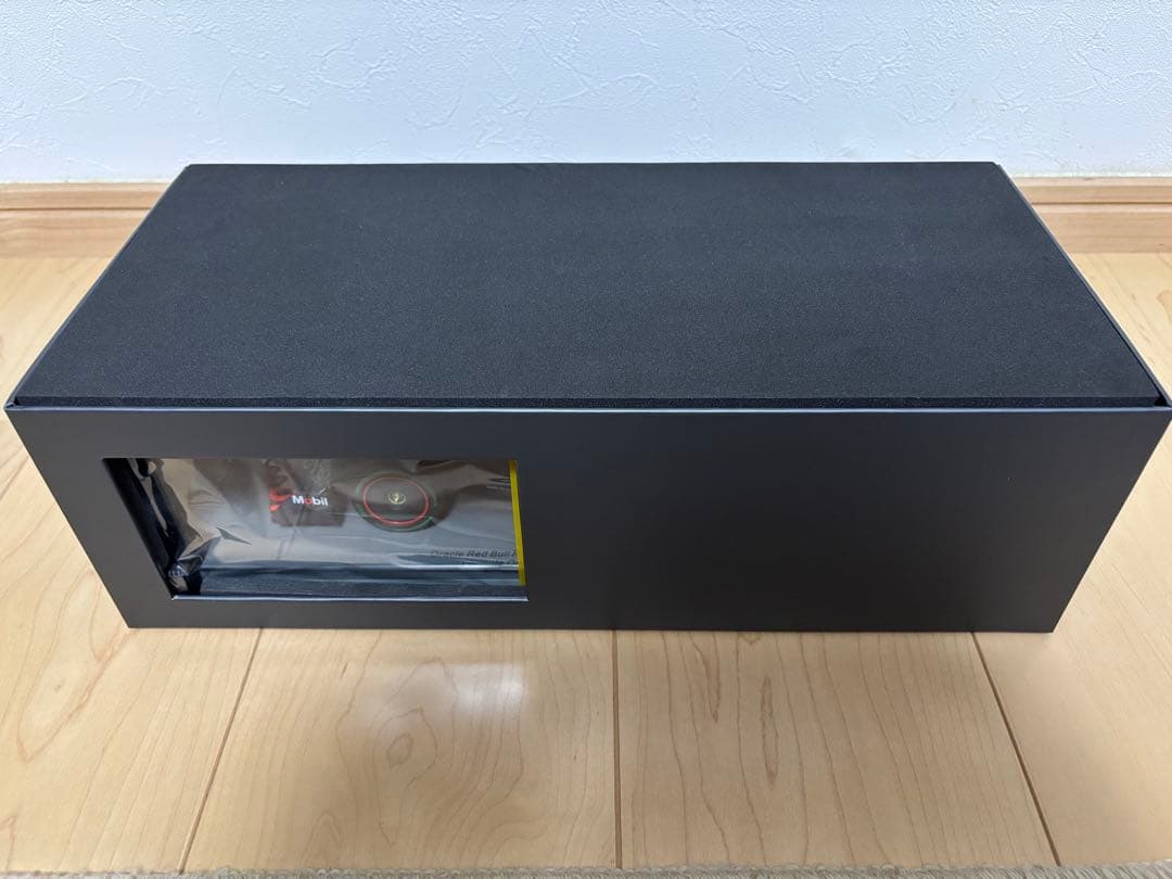 ミニカー spark RB18 No.1 MAXVERSTAPPEN 1/18