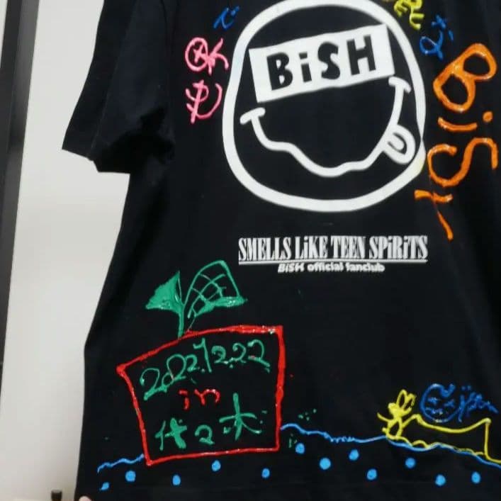 s*y様 【BiSH FC限定抽選Tシャツ】 セントチヒロ·チッチ デザイン 新
