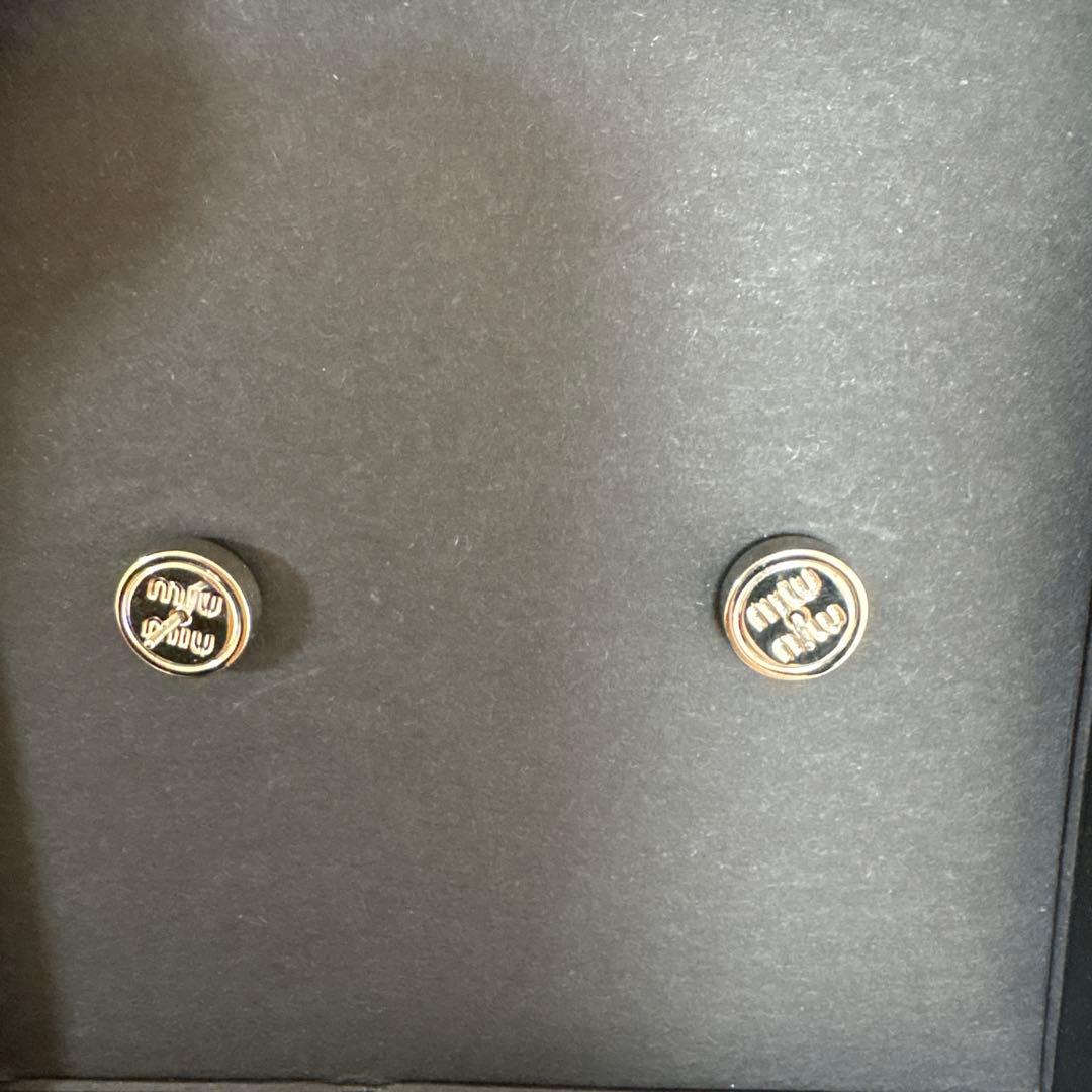 Miu Miu シルバー ビジューピアス