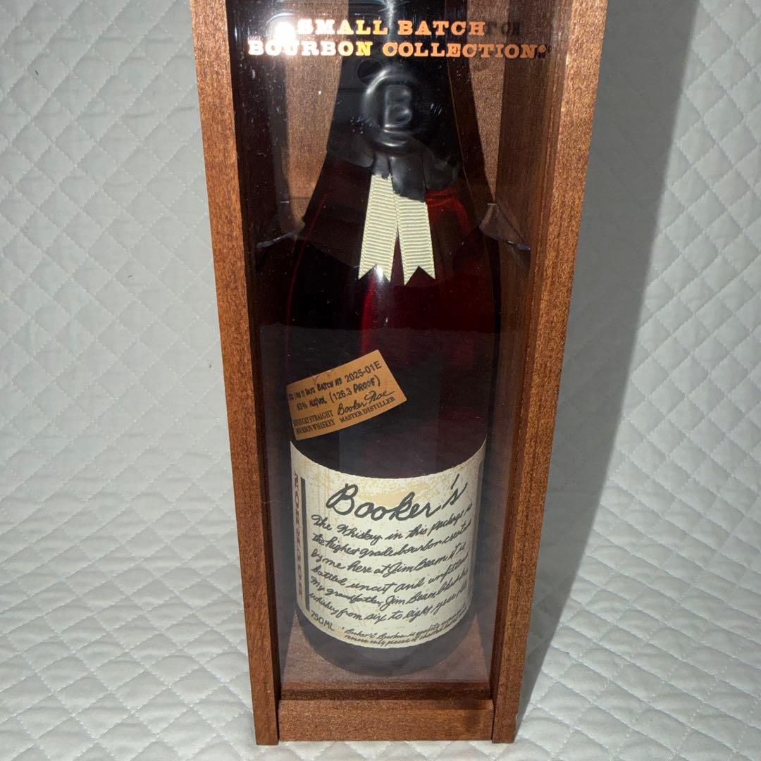 ☆ブッカーズ 2025 バーボンウイスキー 750ml 専用木箱入り☆
