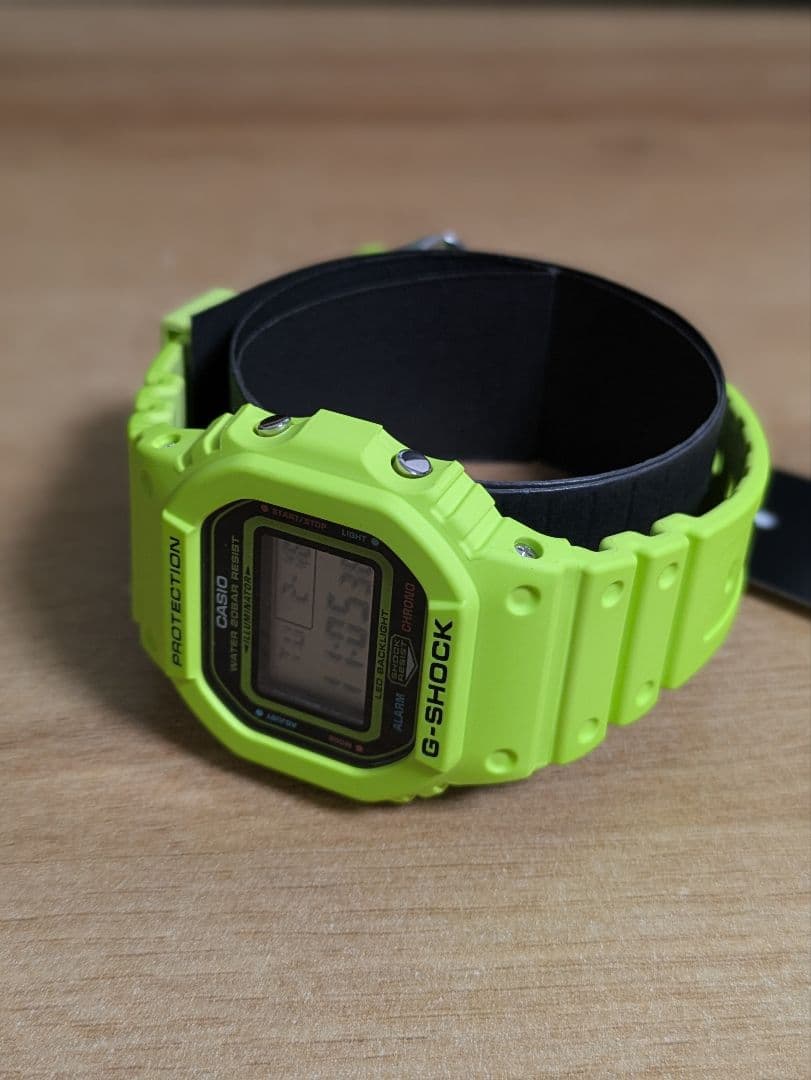 【美品】G-SHOCK DW-5600EP-9JF 蛍光グリーン