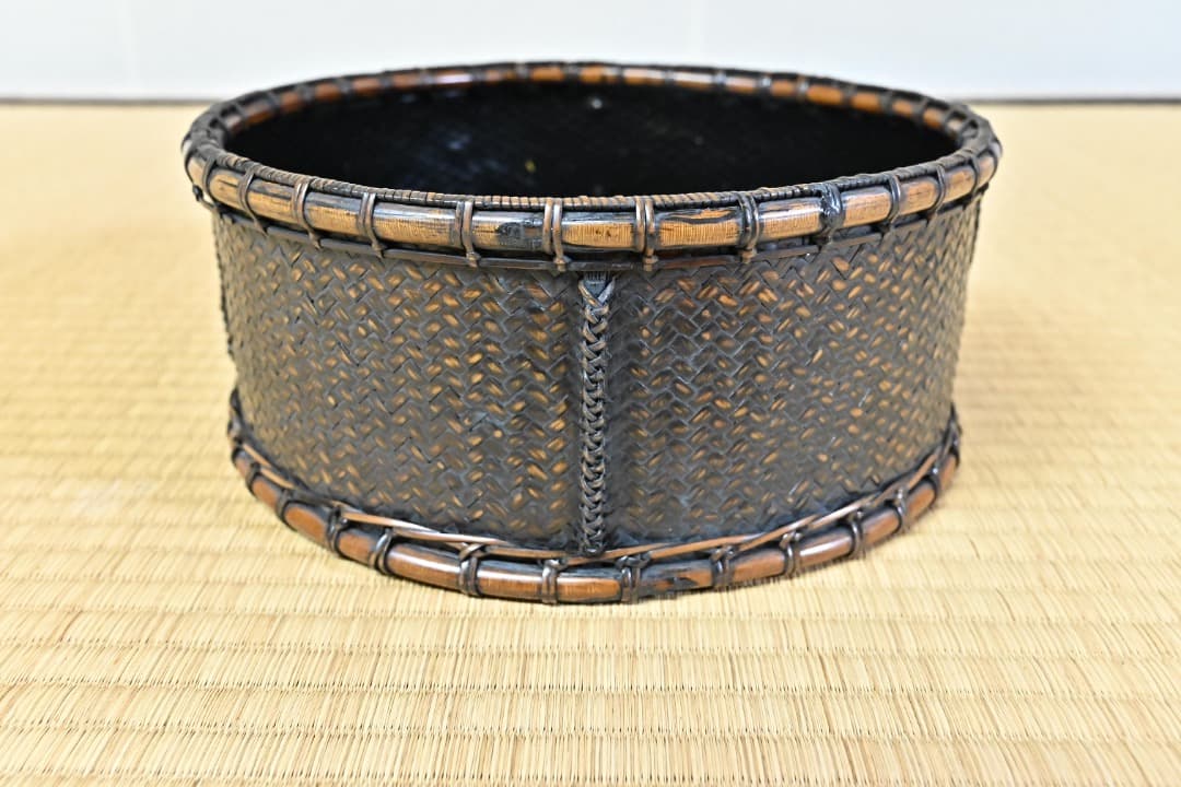 和田箐竺　唐物丸炭斗083