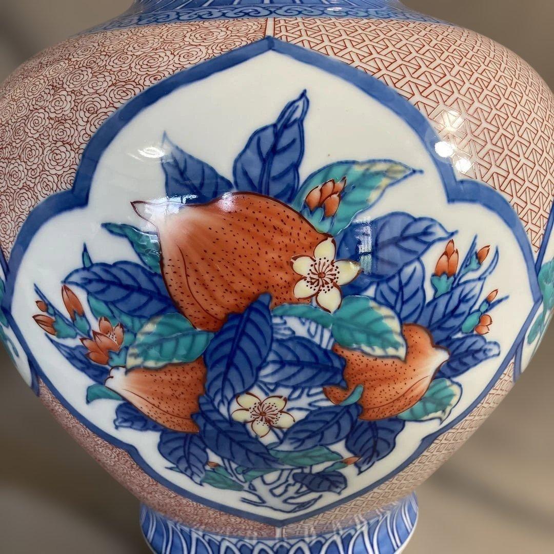 【緒方松右衛門】古伊万里の伝統　名窯　緒方松右衛門作　染錦三方間取桃絵　大花瓶