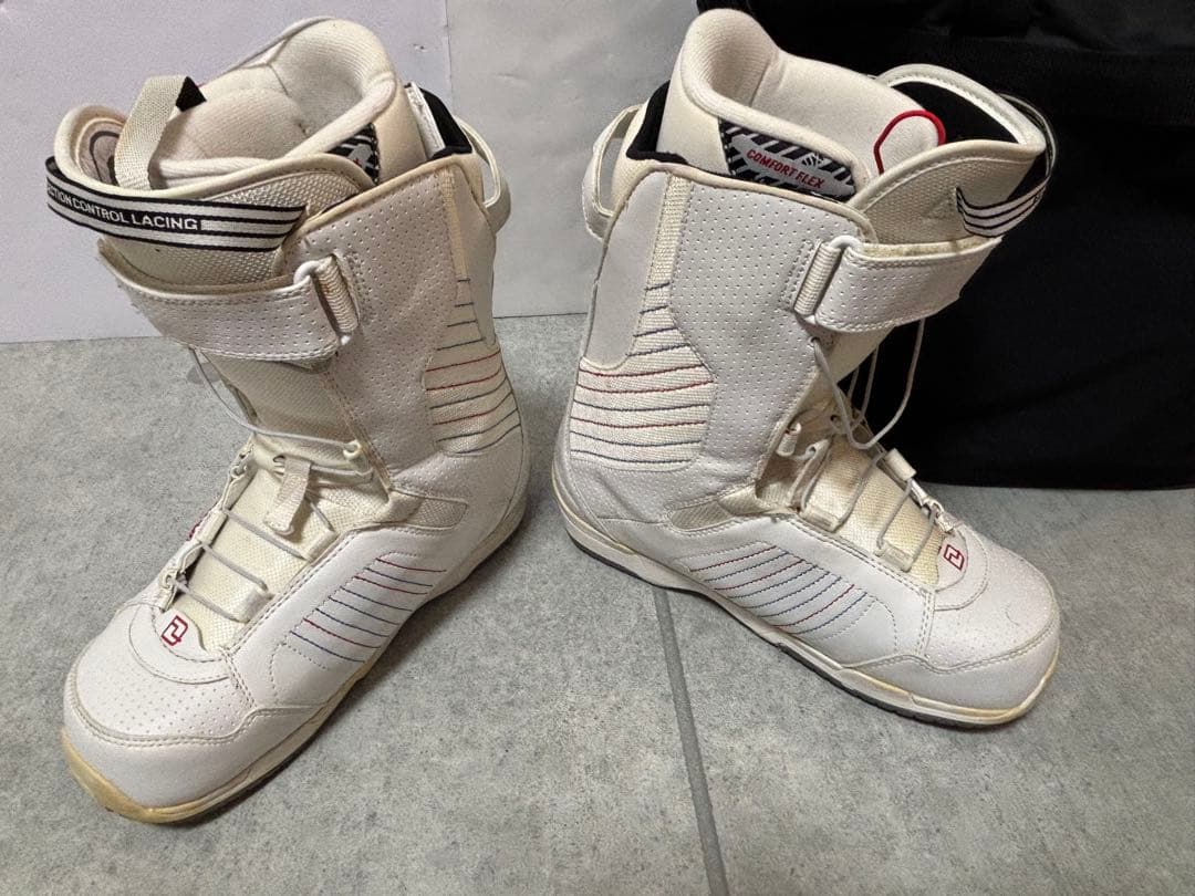 ディーラックス　アルファ　ALPHA スノーボードブーツ