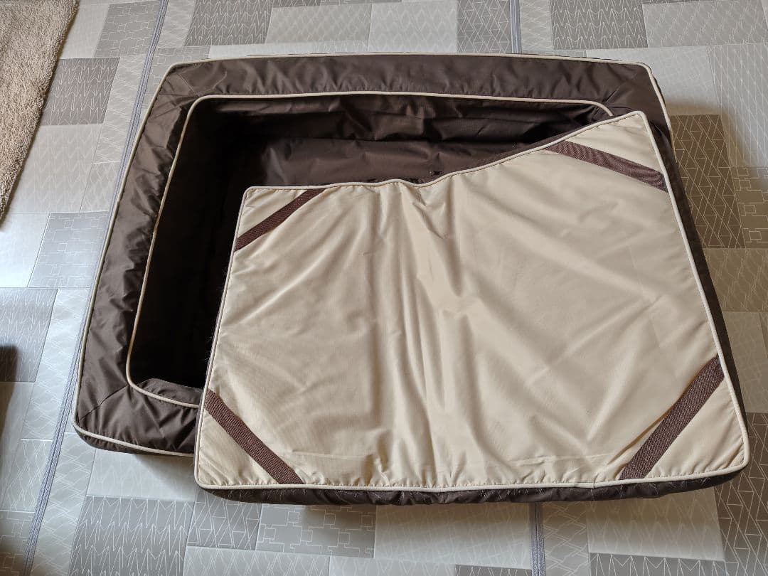 ペピイ：スマートスクエアベッド（防水）　Mサイズ　ブラウン