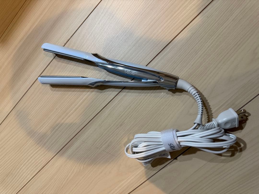 ReFa ストレート アイロン プロ（ホワイト）