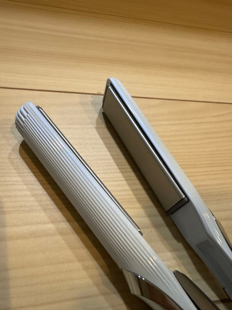 ReFa ストレート アイロン プロ（ホワイト）