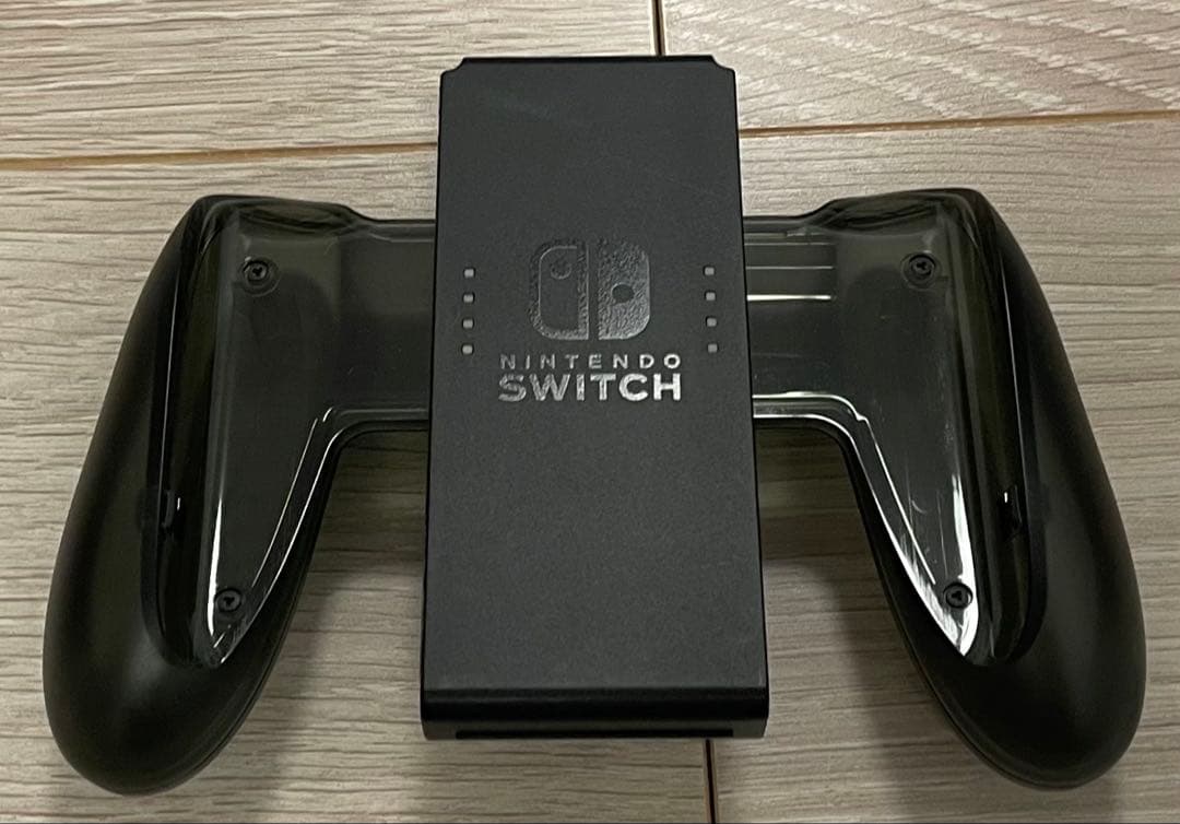 Nintendo Switch + Joy-Con + ポーチ +ソフト2点