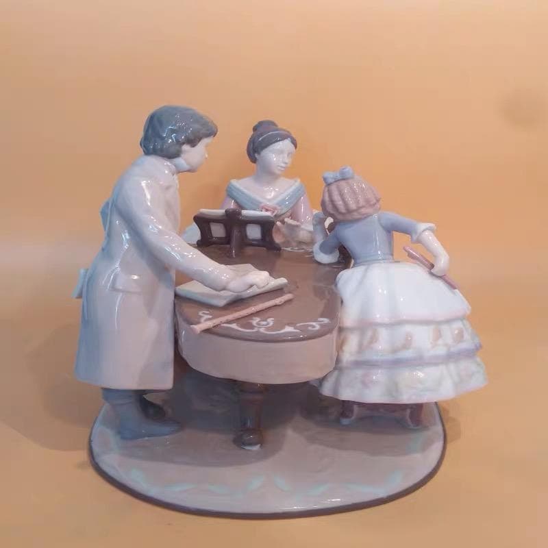 美品 リヤドロ(LLADRO)【鋼琴擺臺 】フィギュリン  陶器 置物