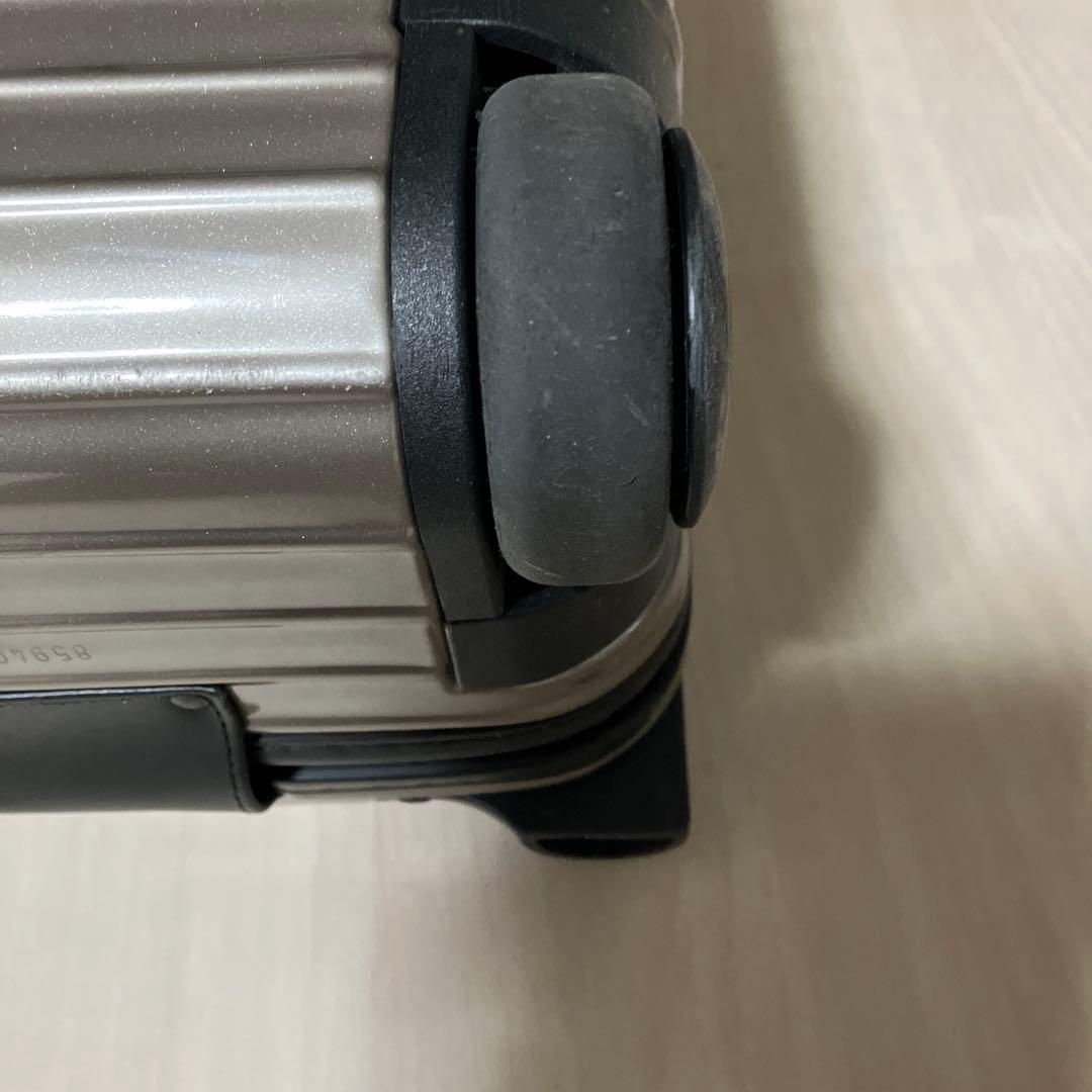 (美品)リモワ サルサ ビジネストローリー 23L 希少2輪 シャンパンゴールド