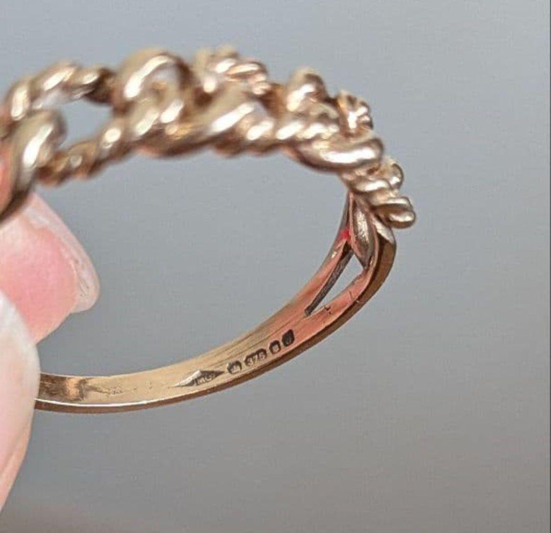 英国　イギリス　ヴィンテージ　ツイストリング