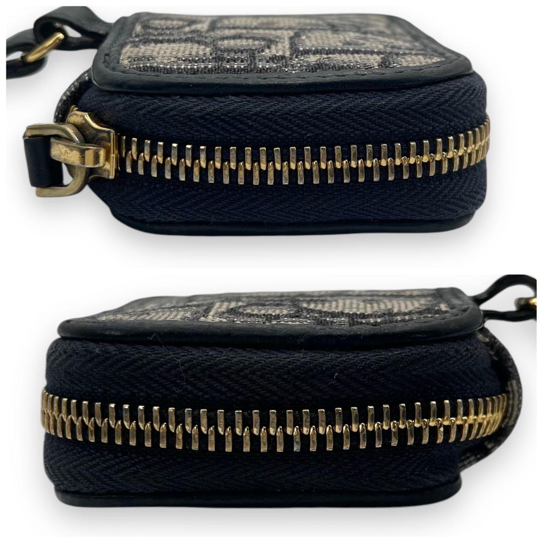 美品■クリスチャンディオール　AirPodsケース　キーホルダー　総柄　チャーム