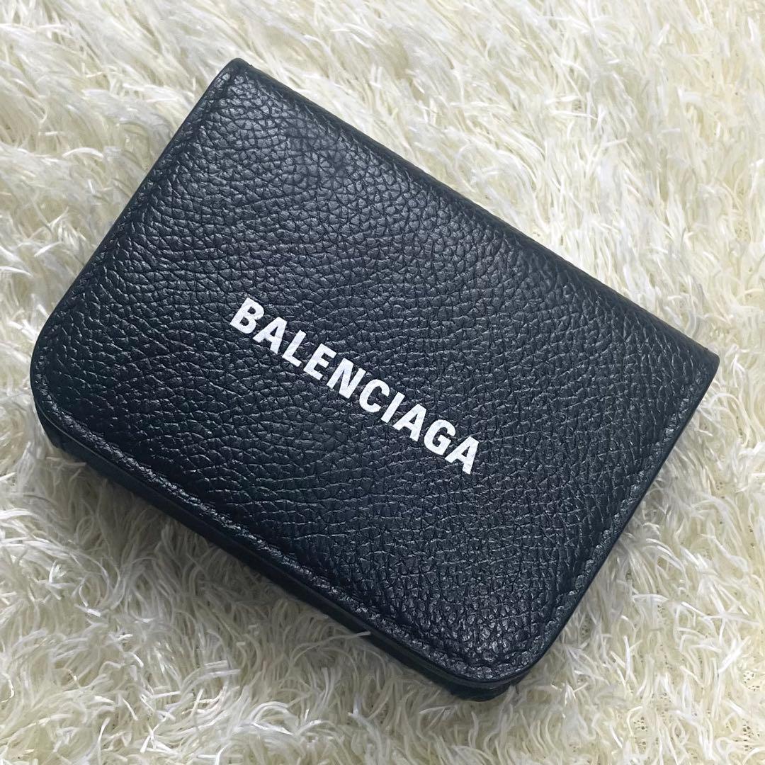 美品 バレンシアガ エブリデイ 三つ折り財布 コンパクト シボ皮 ブラック