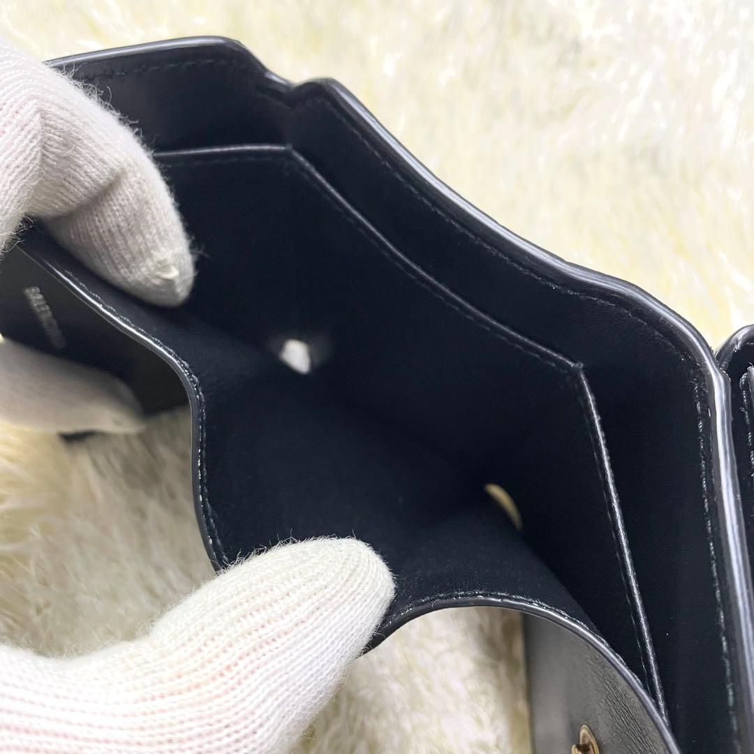 美品 バレンシアガ エブリデイ 三つ折り財布 コンパクト シボ皮 ブラック