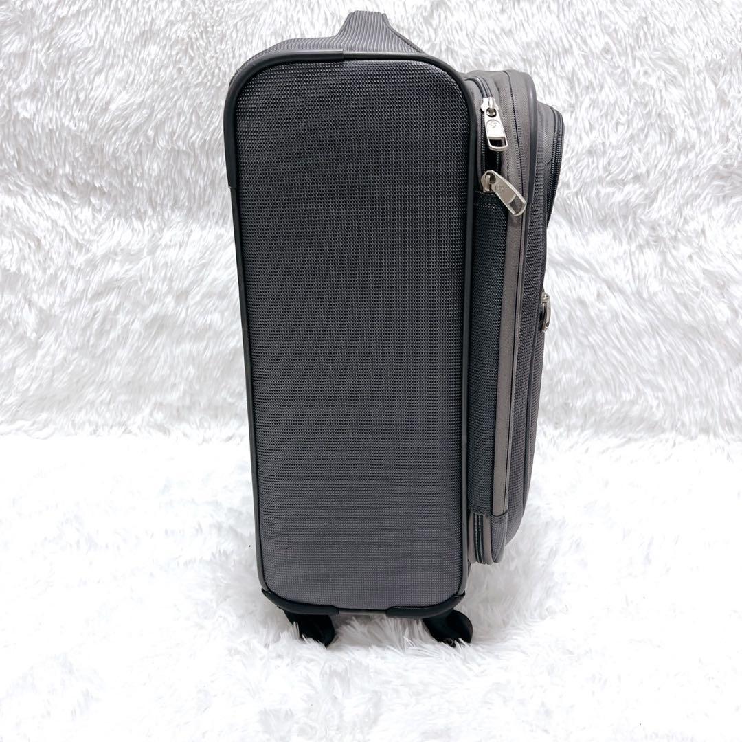 極美品 SOMESONITE サムソナイト キャリーケース 4輪 機内持込可