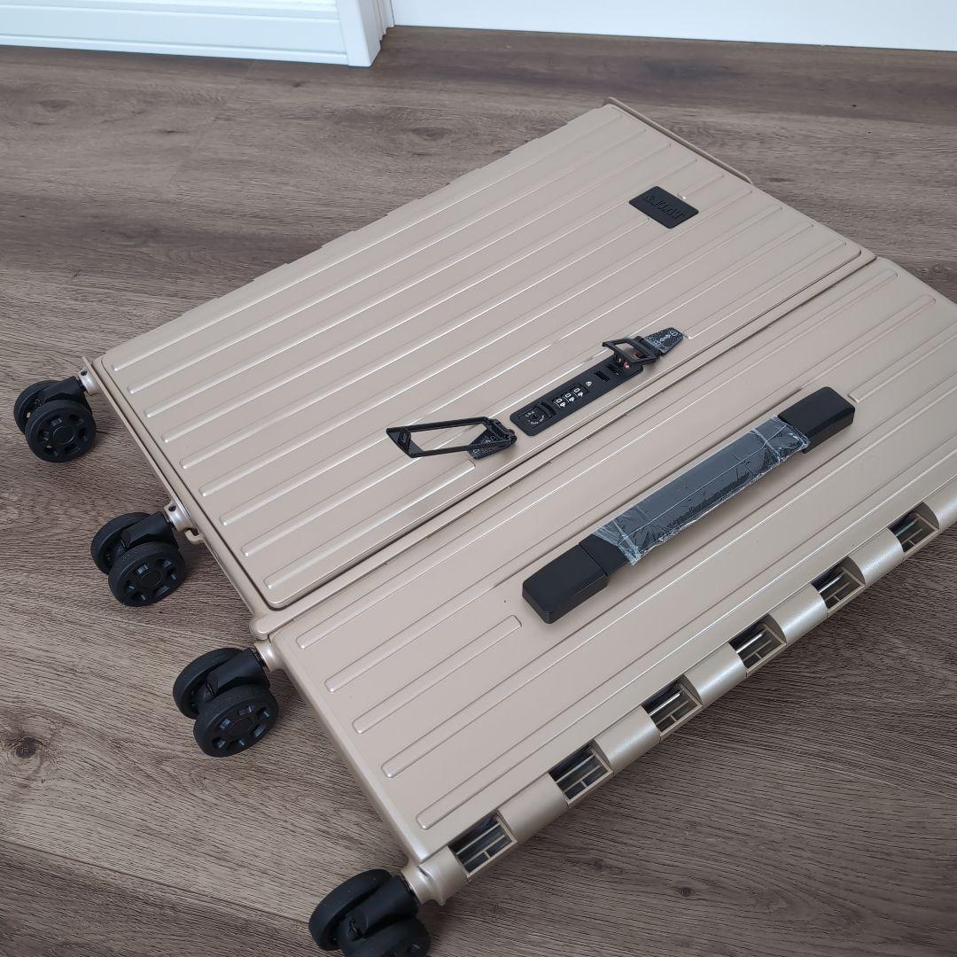 【お値下げ】アンドフラット折りたためるスーツケース
