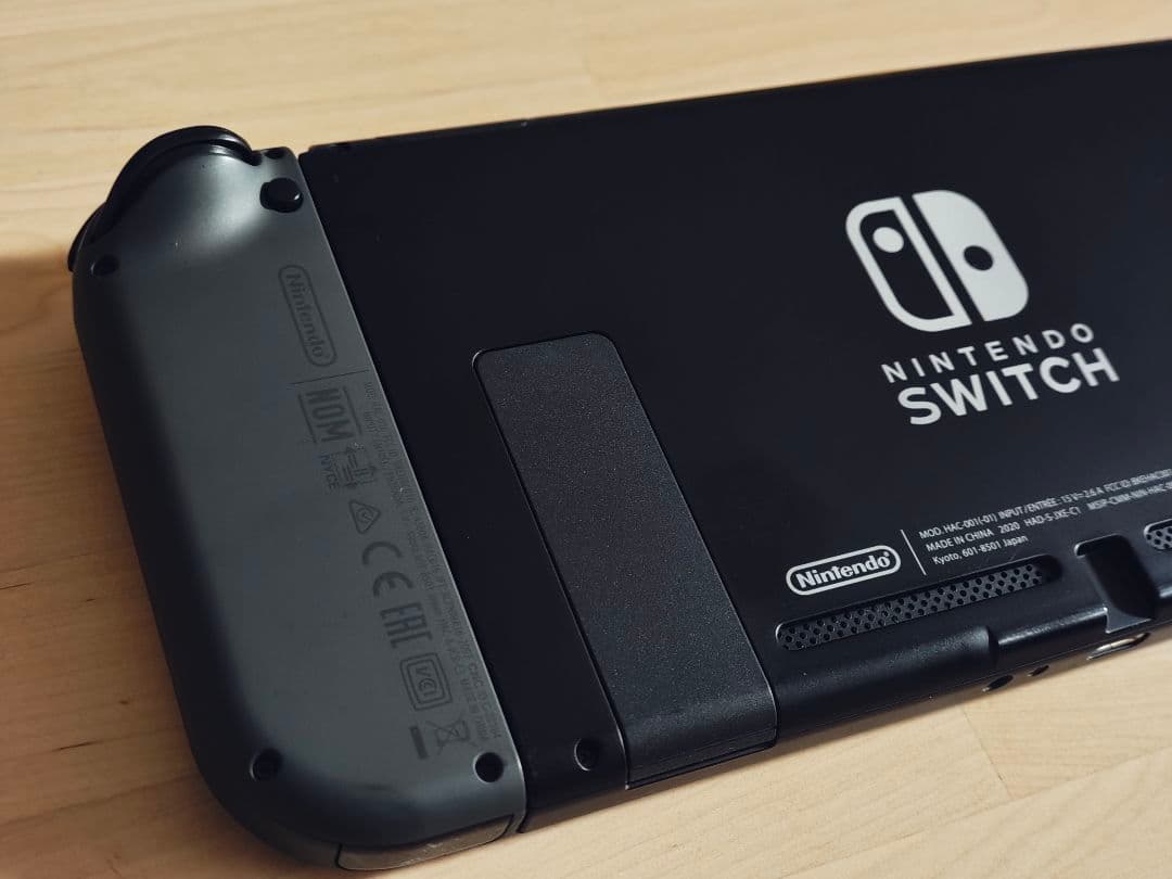 【動作確認済】Nintendo Switch 本体 グレー ＋ソフト2本