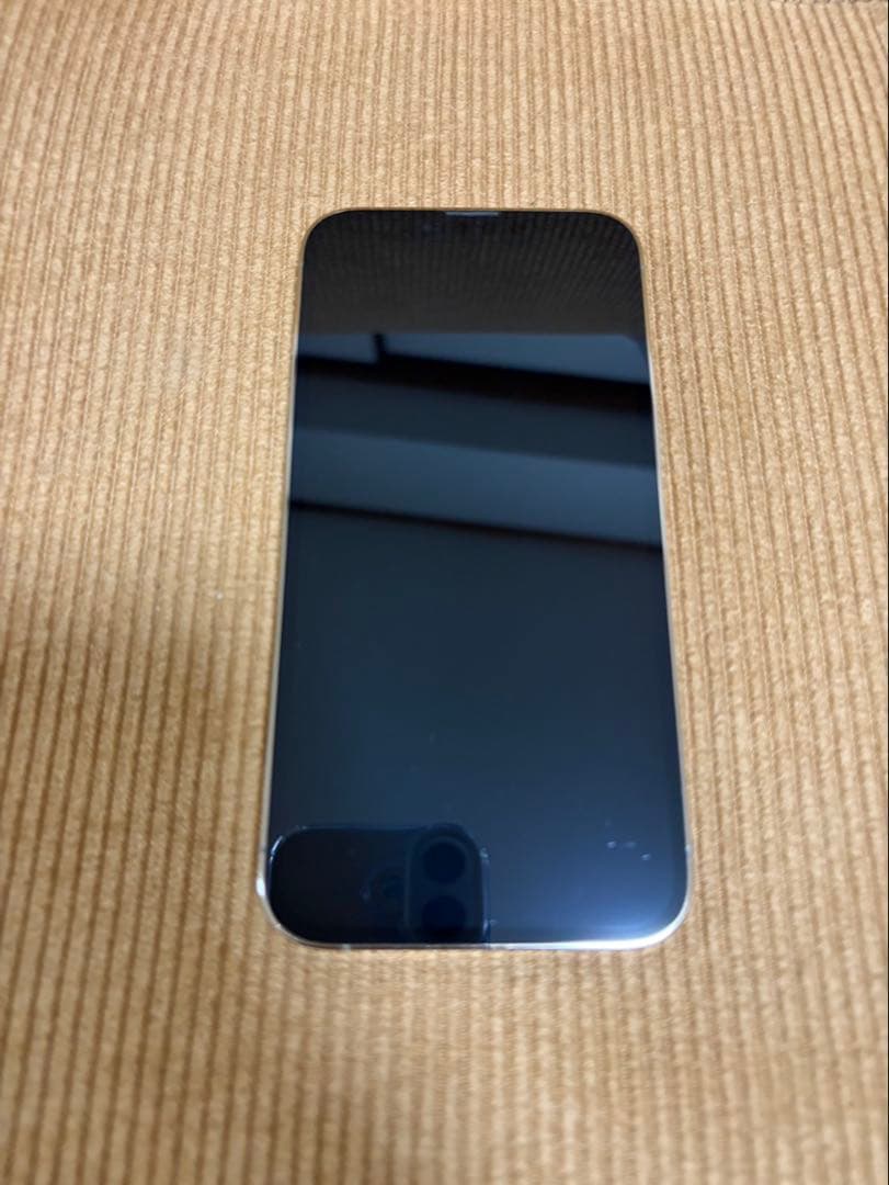 iPhone 13Pro 容量128 最大容量76％