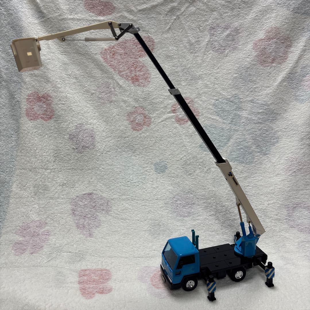 TADANO SKY BOY 高所作業車模型