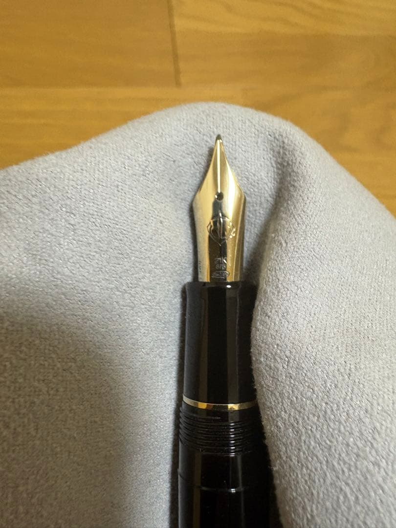 セーラー万年筆 万年筆 長刀研ぎ ゴールドトリム ブラック21K 中細(MF)