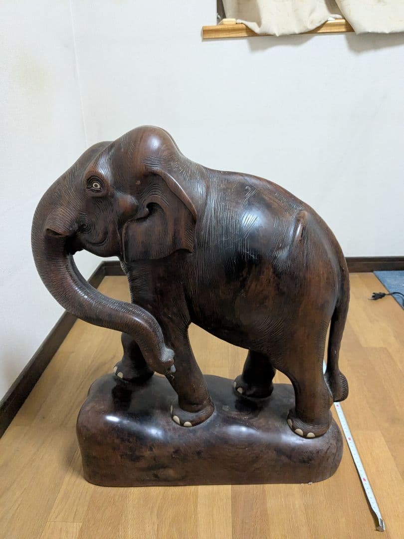 木製象の彫刻 高さ約60cm