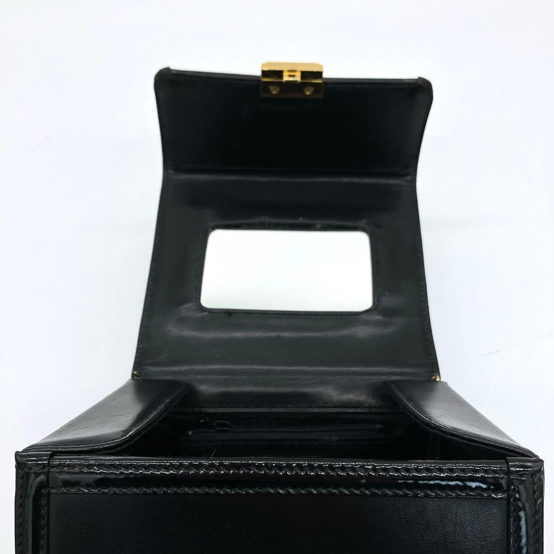 【GIANNI VERSACE】 バニティ　パーティーバッグ　ゴールド金具