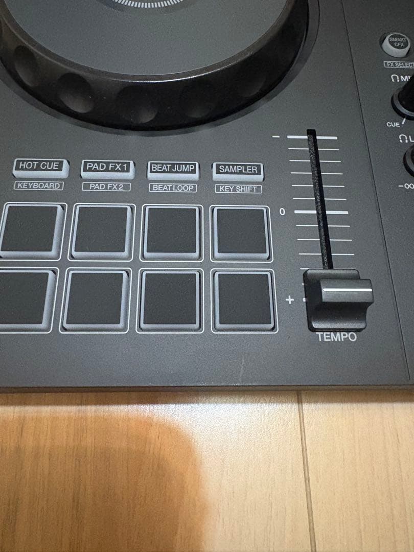 DDJ-FLX4 コントローラー