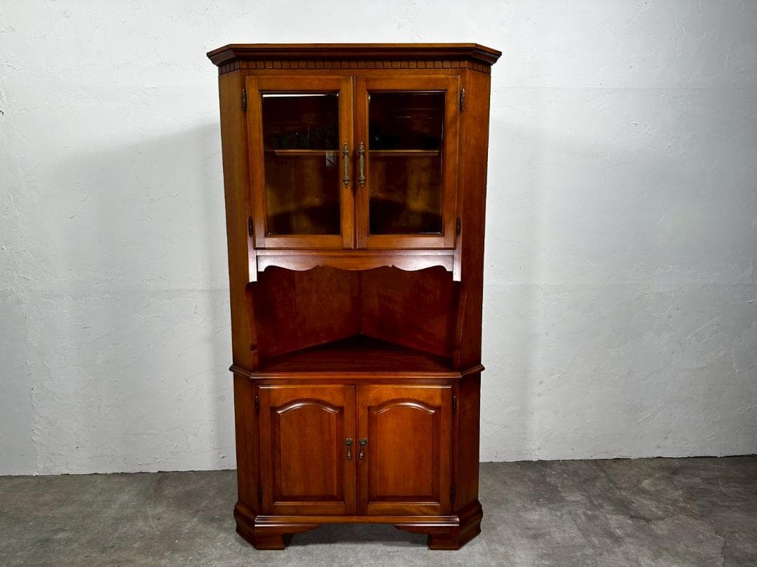 美品『Daniel』横浜ダニエル コーナーキャビネット キャビネットRWcab3