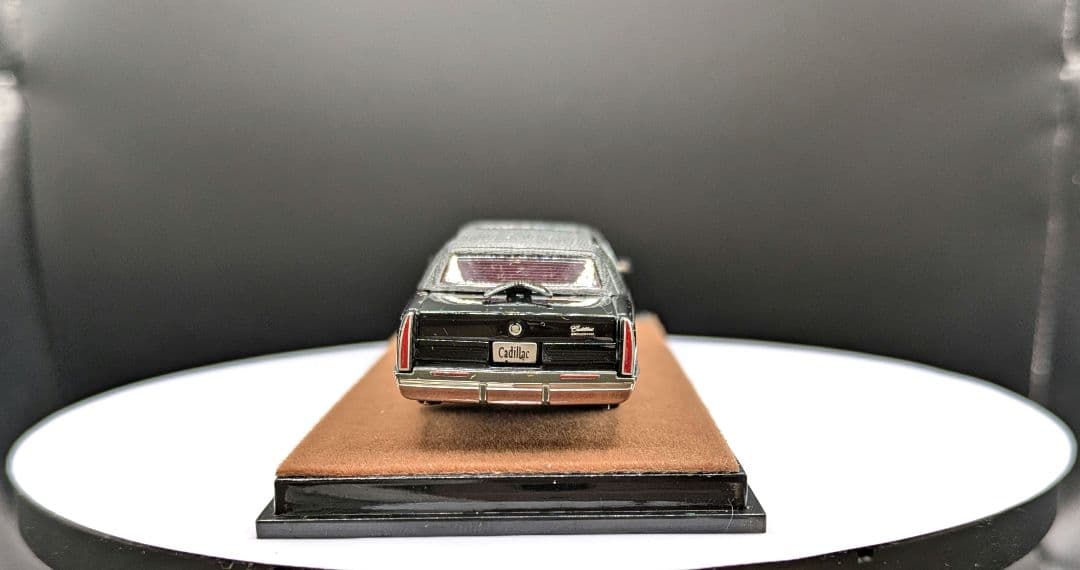 1/64　キャデラック フリート ウッド リムジン