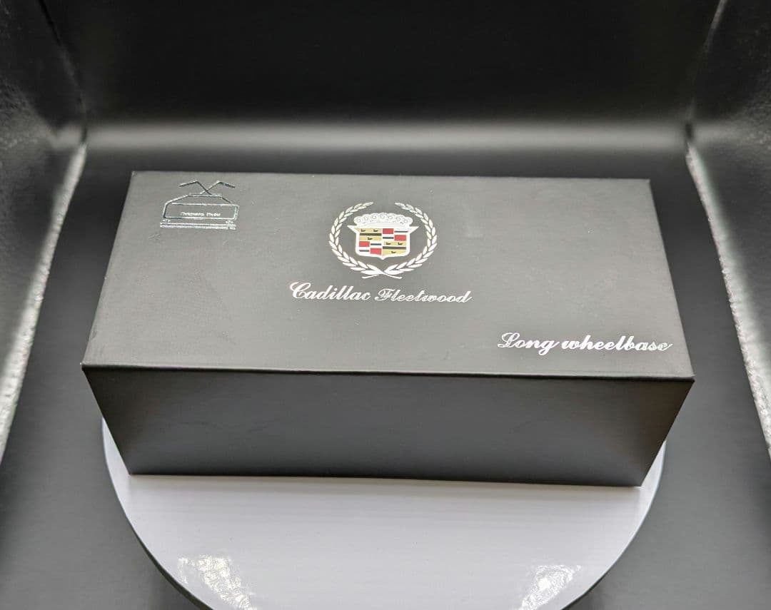 1/64　キャデラック フリート ウッド リムジン