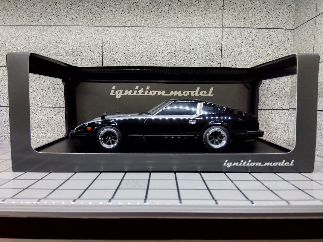1/18 イグニッションモデル Nissan Fairlady Z S130
