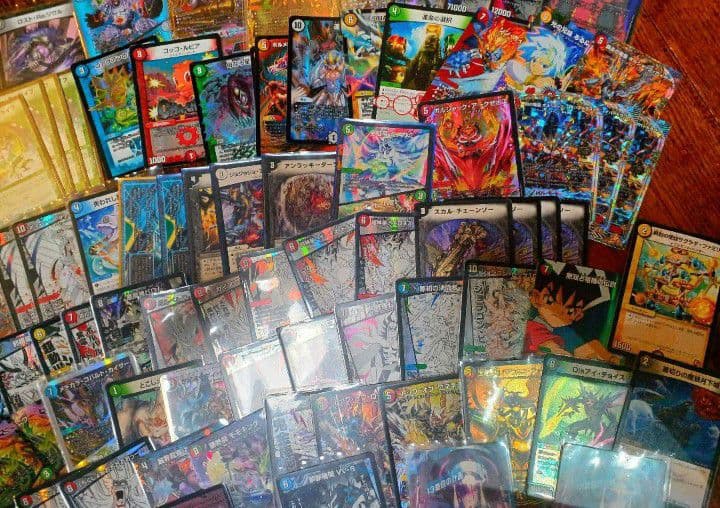 デュエマ　まとめ売り　引退品　大量　2.5㎏　約1500枚　デッキパーツ